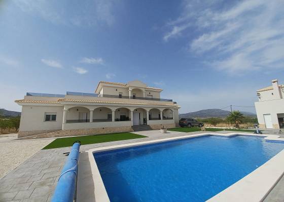 Villa - Resale - Pinoso - Pinoso