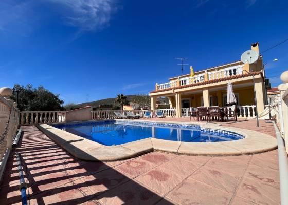 Villa - Revente - Hondón de los Frailes - AM-MIBERN329