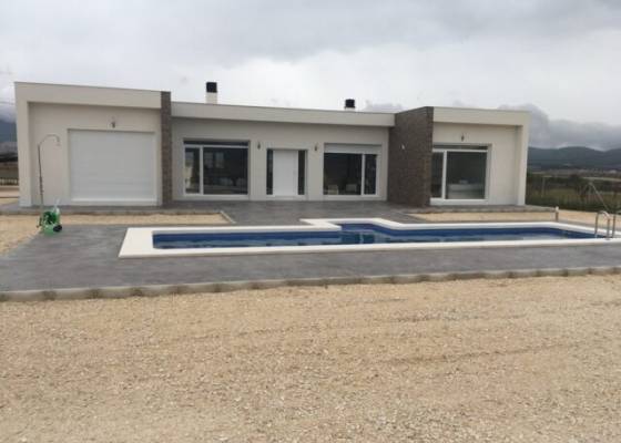 Villa - Revente - Pinoso  - CS-98685