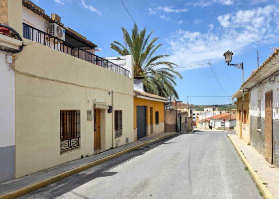 Villa - Revente - Pinoso  - Pinoso