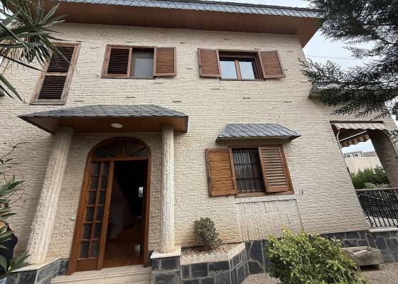 Villa - Venta - Elda - Elda