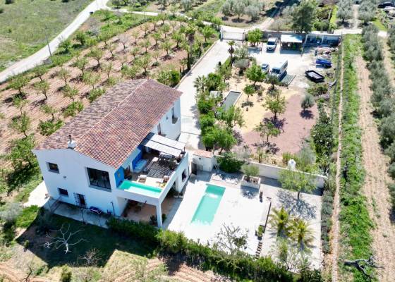 Villa - Venta - Hondón de las Nieves - Hondón de las Nieves