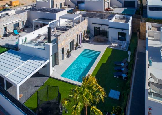 Villa - Wederverkoop - Algorfa - La Finca Golf