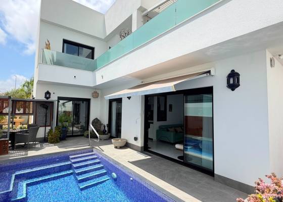 Villa - Wederverkoop - Los Montesinos - La Herrada