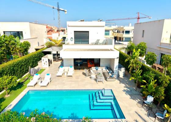 Villa - Wederverkoop - Los Montesinos - Los Montesinos - Urb. La Herrada