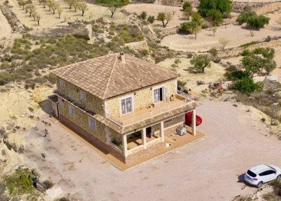 Villa - Wederverkoop - Macisvenda - AMC-BB1786