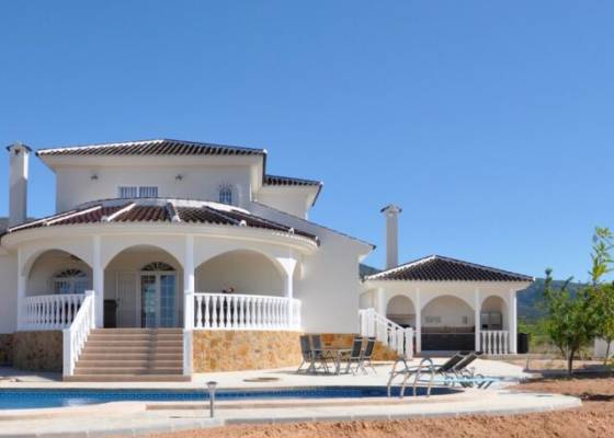 Villa - Wederverkoop - Pinoso - CS-35240