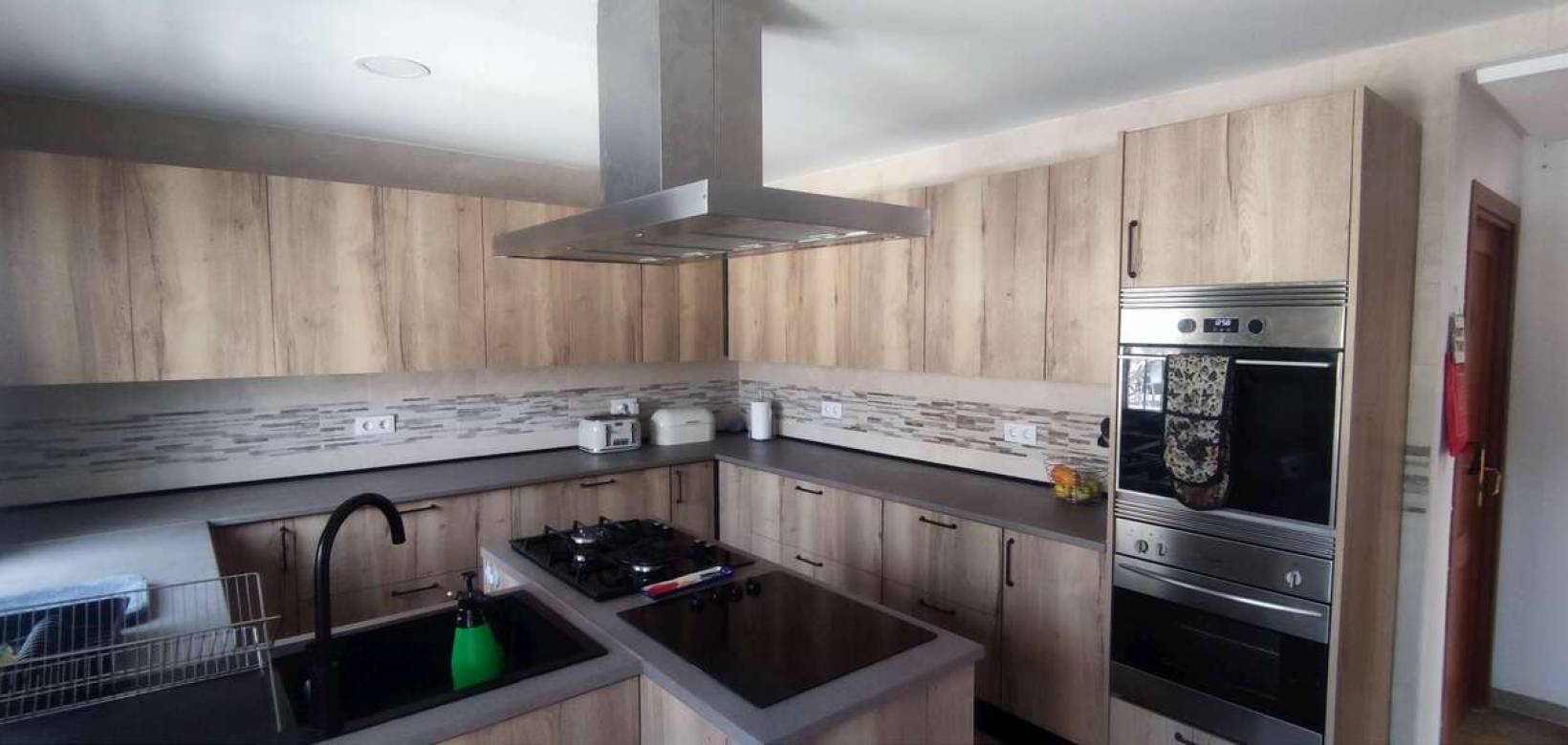 Wederverkoop - Commercieel - Ayora