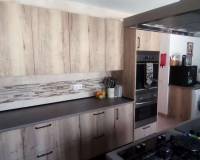 Wederverkoop - Commercieel - Ayora