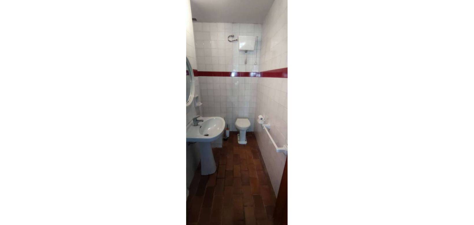 Wederverkoop - Commercieel - Ayora