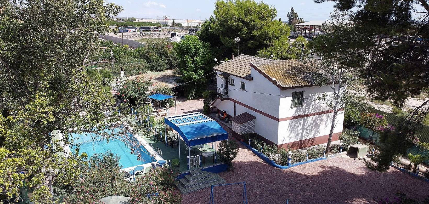 Wederverkoop - Country house - Crevillente