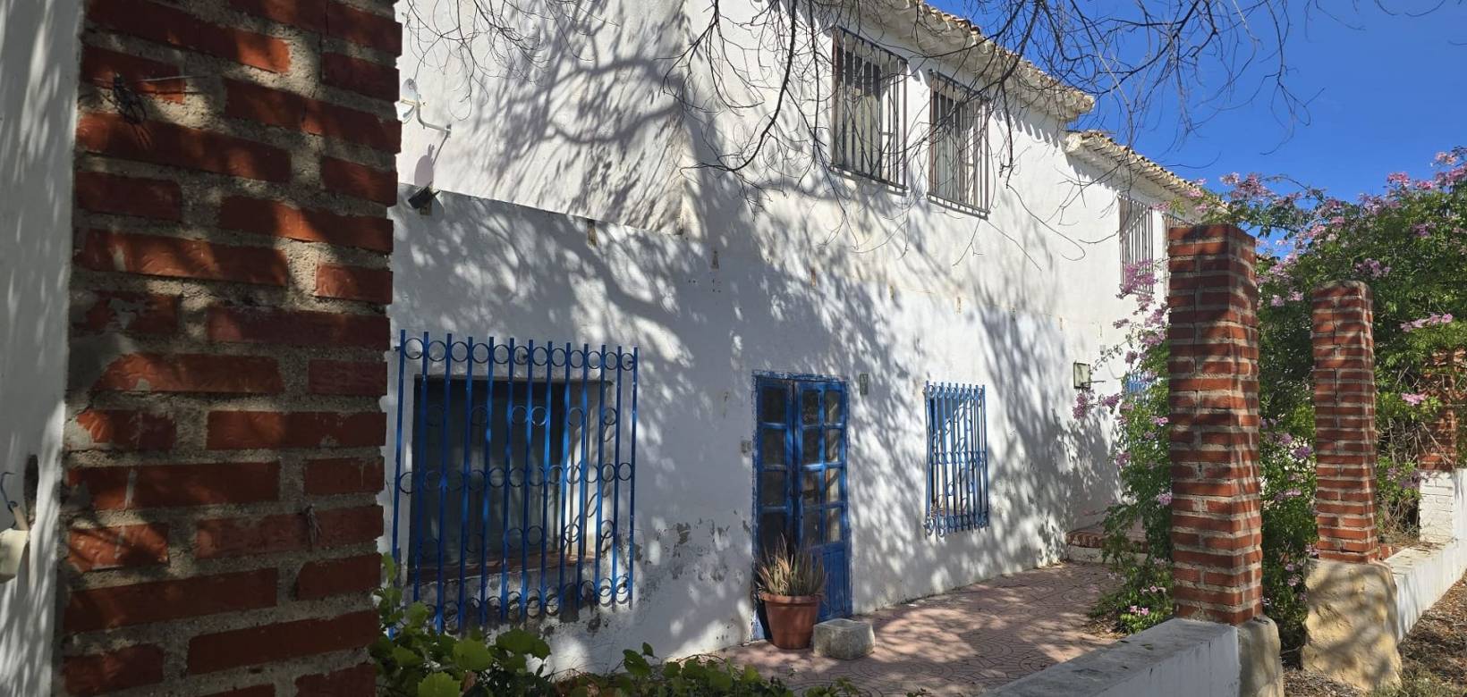 Wederverkoop - Country house -  - Monovar