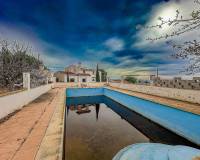 Wederverkoop - Country house - Novelda