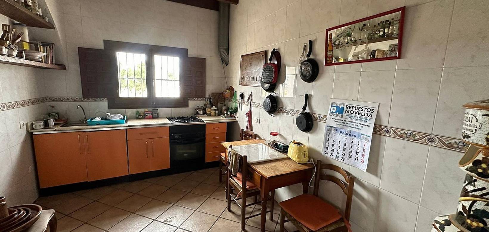 Wederverkoop - Country house - Novelda