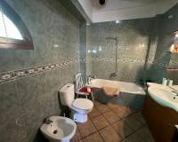 Wederverkoop - Country house - Novelda