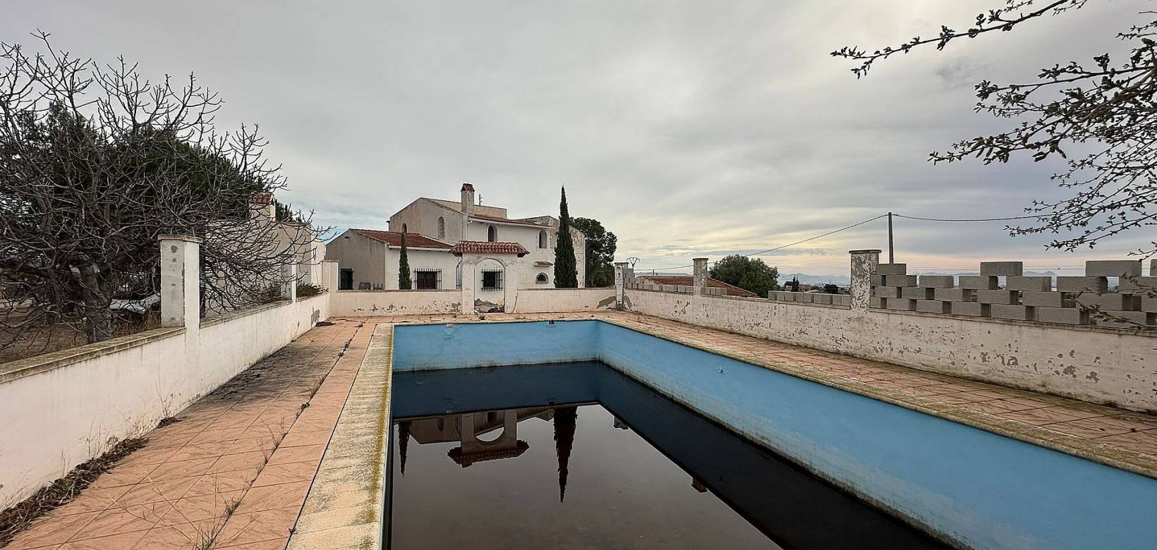 Wederverkoop - Country house - Novelda