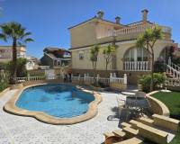 Wederverkoop - Detached villa - Monforte del Cid