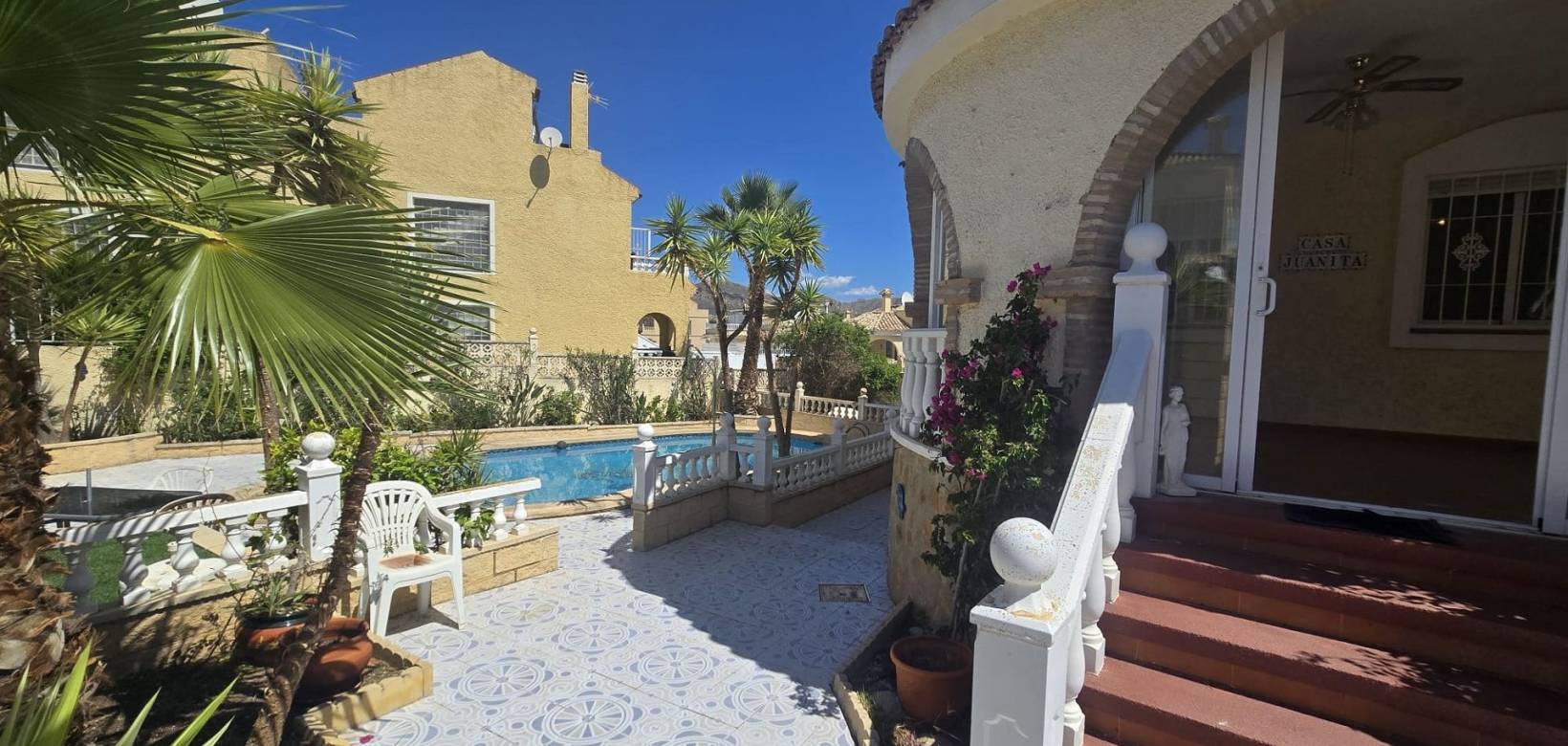 Wederverkoop - Detached villa - Monforte del Cid