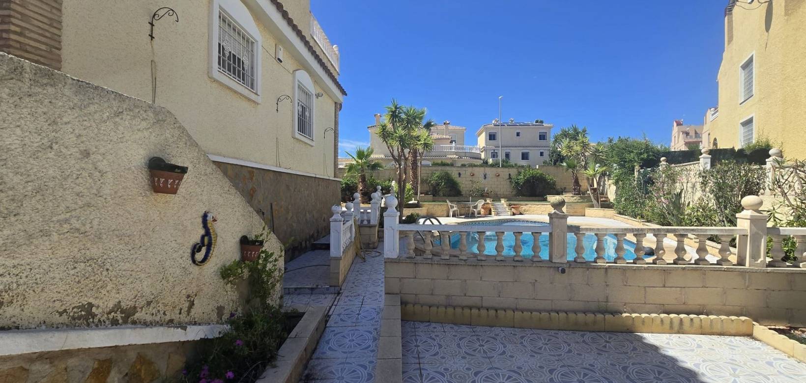 Wederverkoop - Detached villa - Monforte del Cid