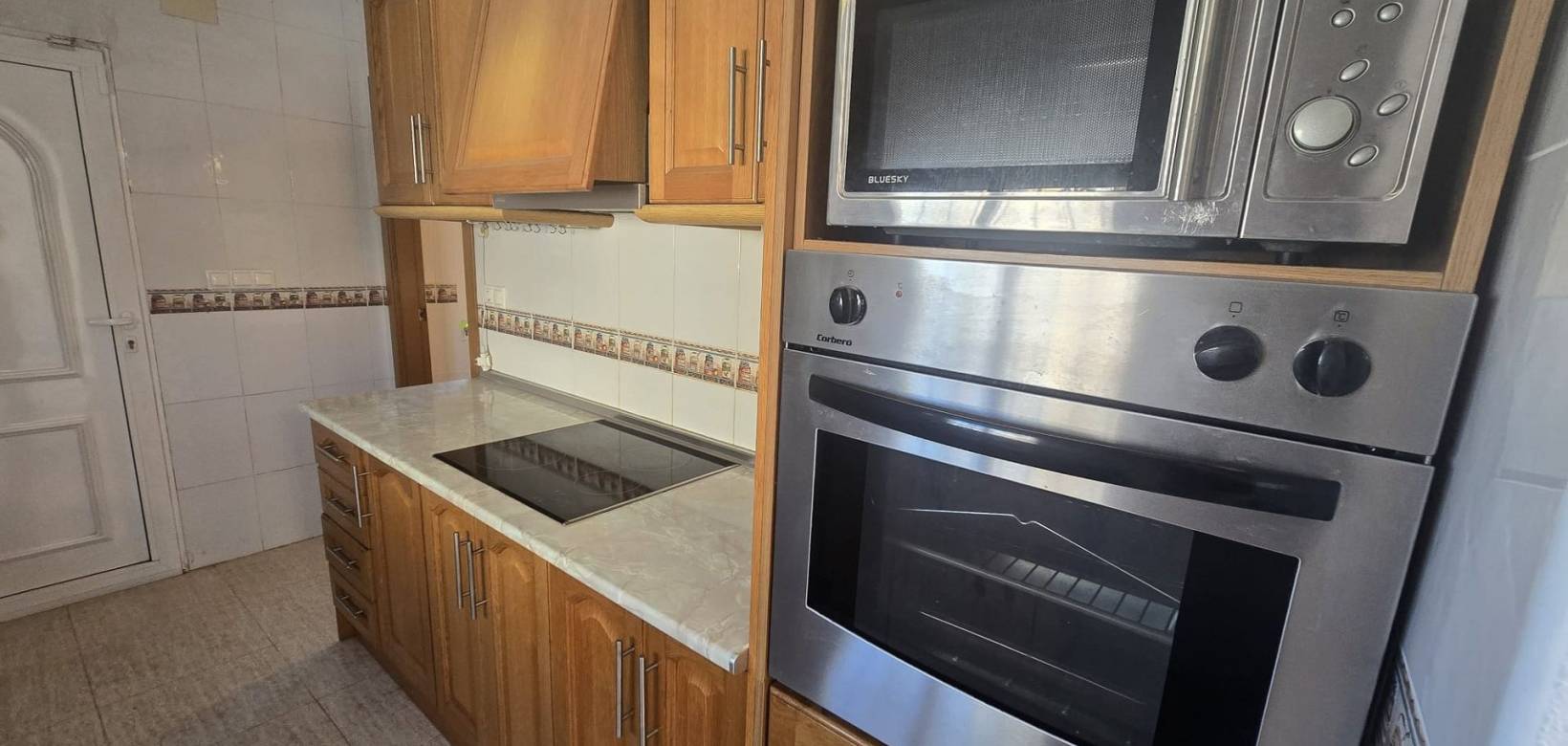 Wederverkoop - Detached villa - Monforte del Cid