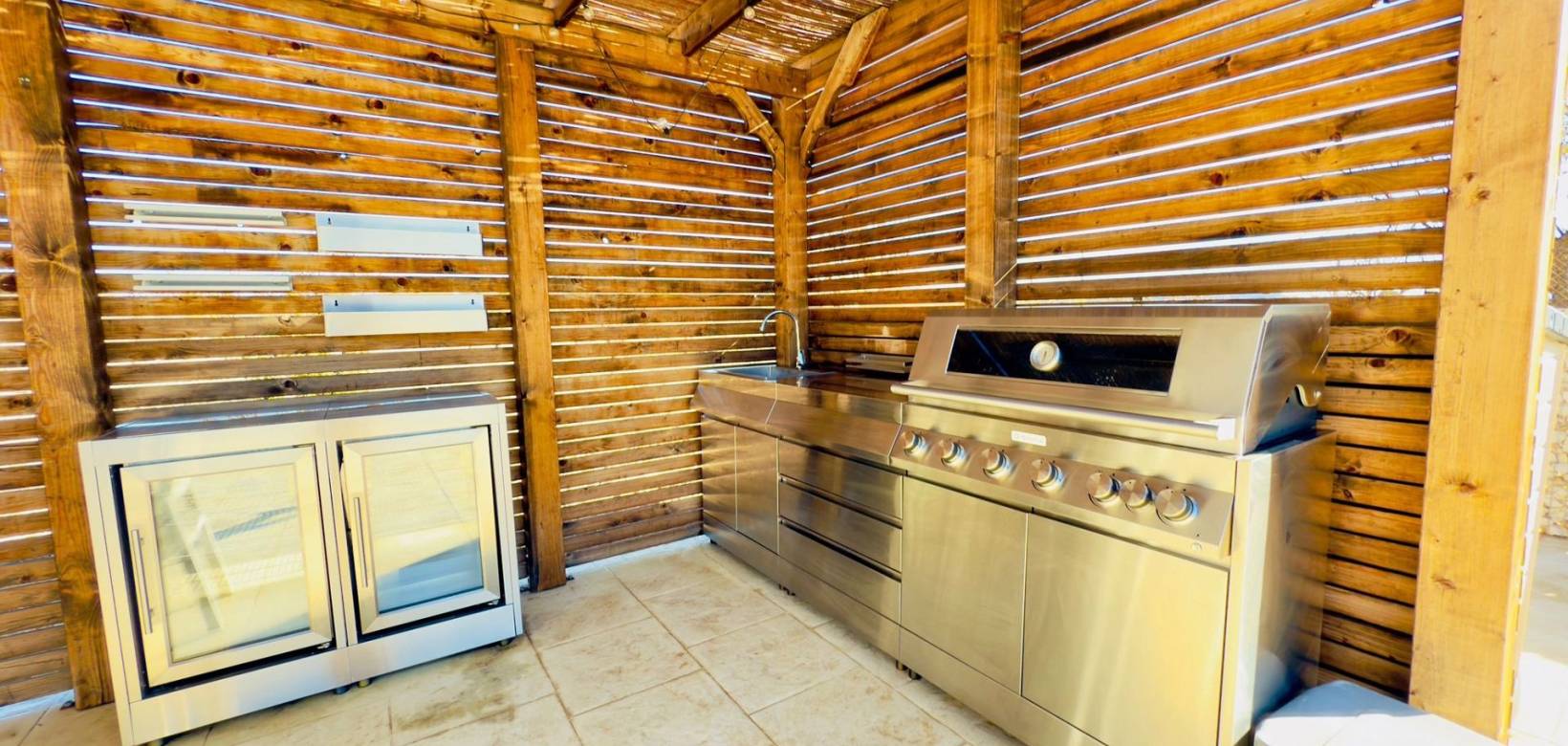 Wederverkoop - Detached villa -  - Monovar