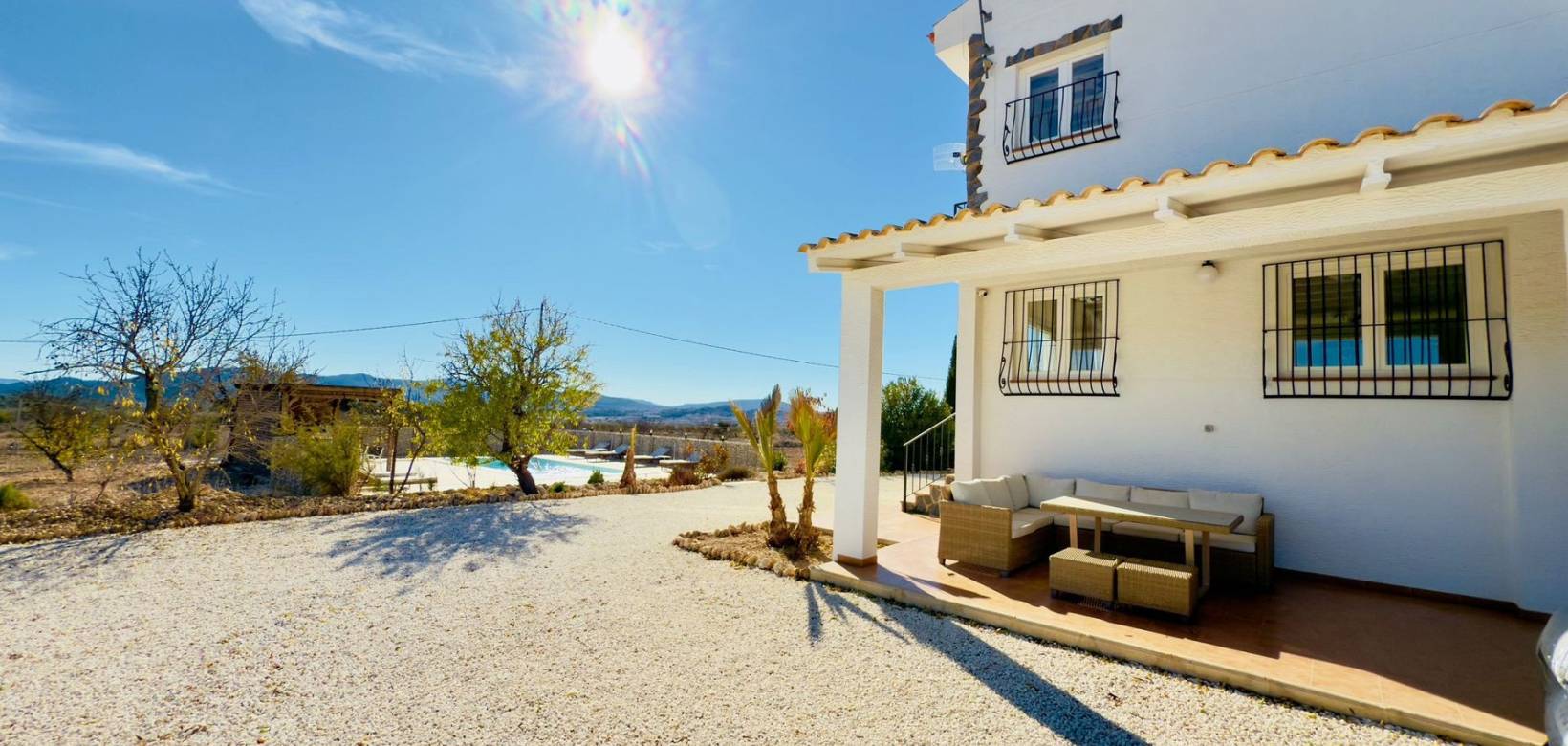 Wederverkoop - Detached villa -  - Monovar