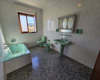 Wederverkoop - Detached villa -  - Monovar