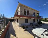 Wederverkoop - Detached villa -  - Monovar