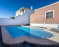 Wederverkoop - Detached villa - Torrevieja - Urbanización San Luis