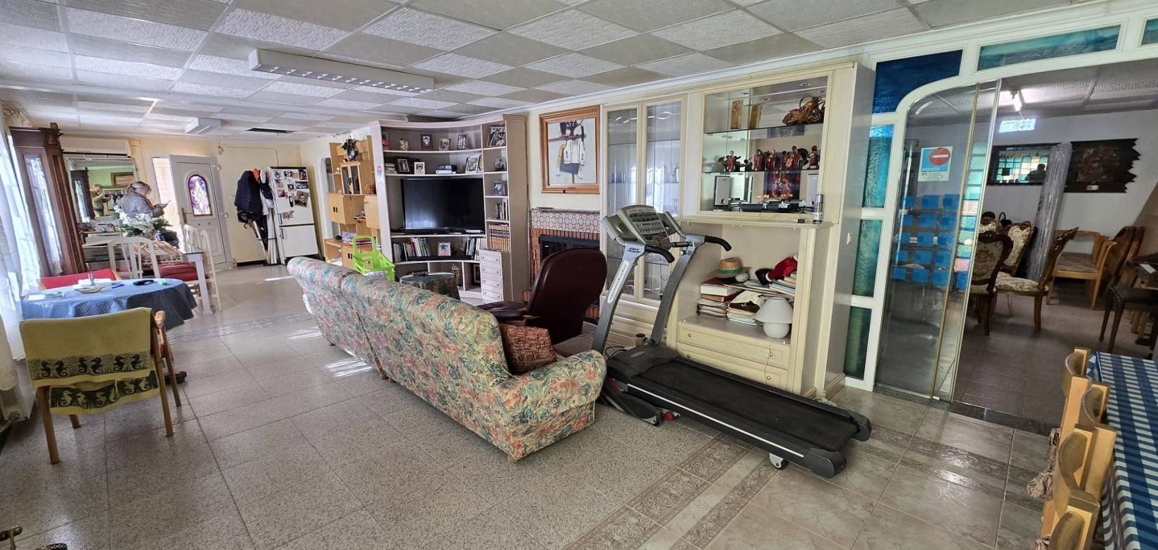 Wederverkoop - Detached villa - Villena