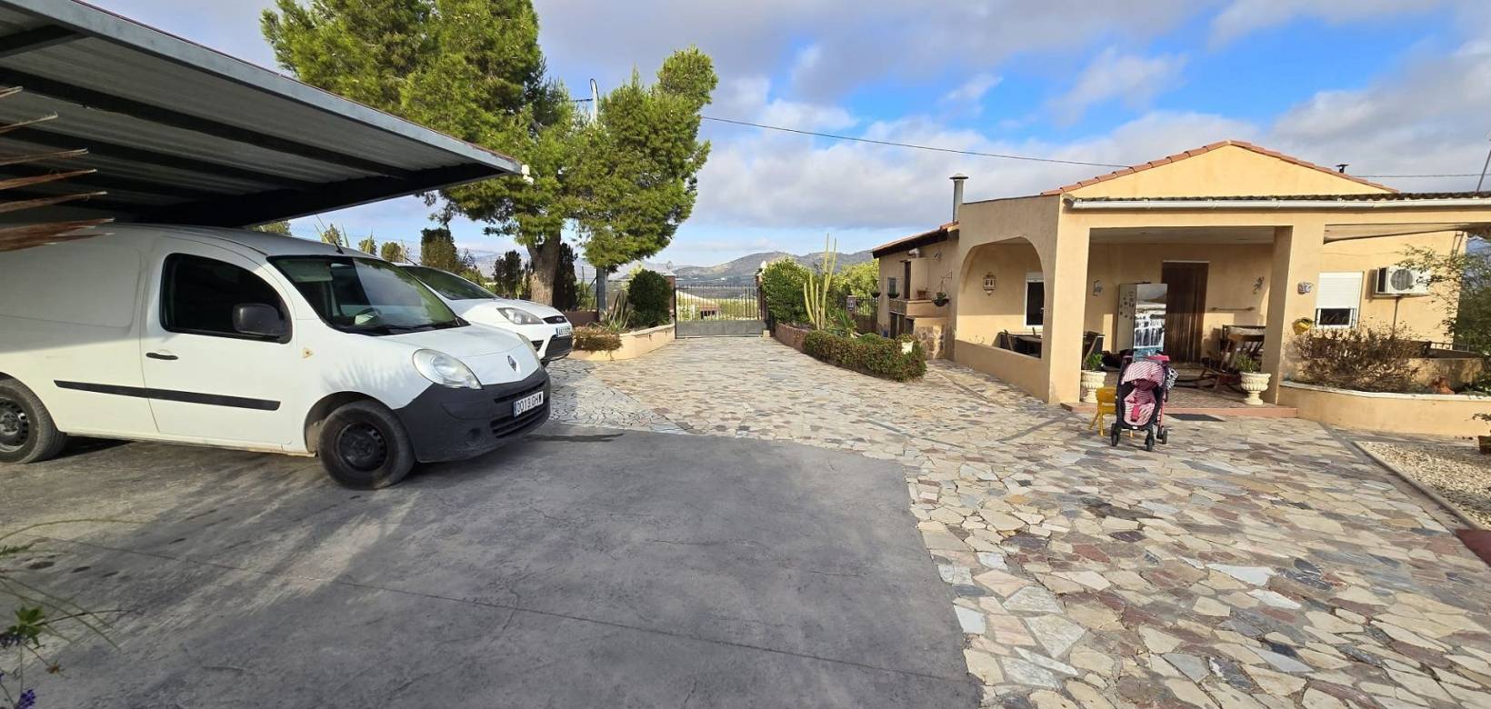 Wederverkoop - Detached villa - 