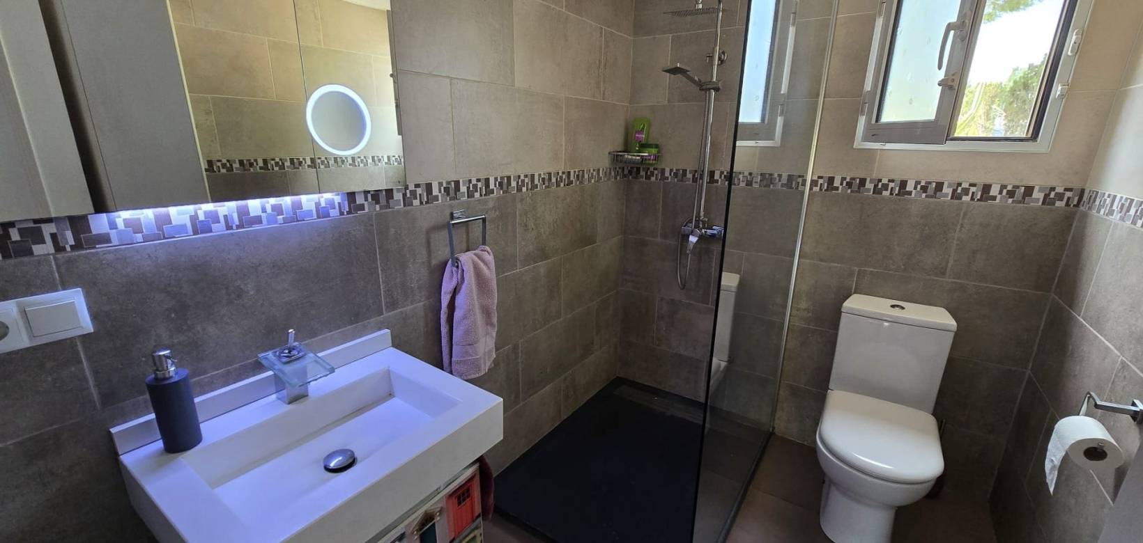 Wederverkoop - Detached villa - 