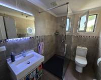 Wederverkoop - Detached villa - 