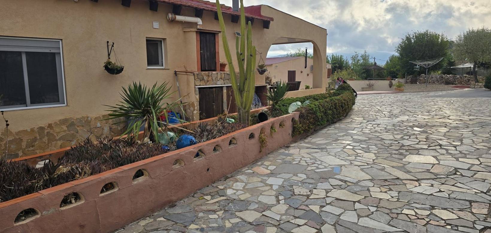 Wederverkoop - Detached villa - 