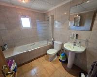 Wederverkoop - Detached villa - 