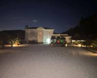 Wederverkoop - Detached villa - 