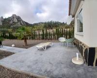 Wederverkoop - Detached villa - 