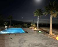 Wederverkoop - Detached villa - 