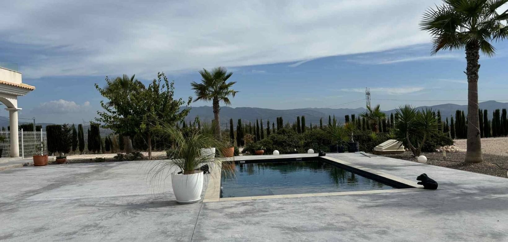 Wederverkoop - Detached villa - 