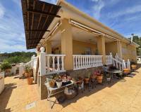 Wederverkoop - Detached villa - 