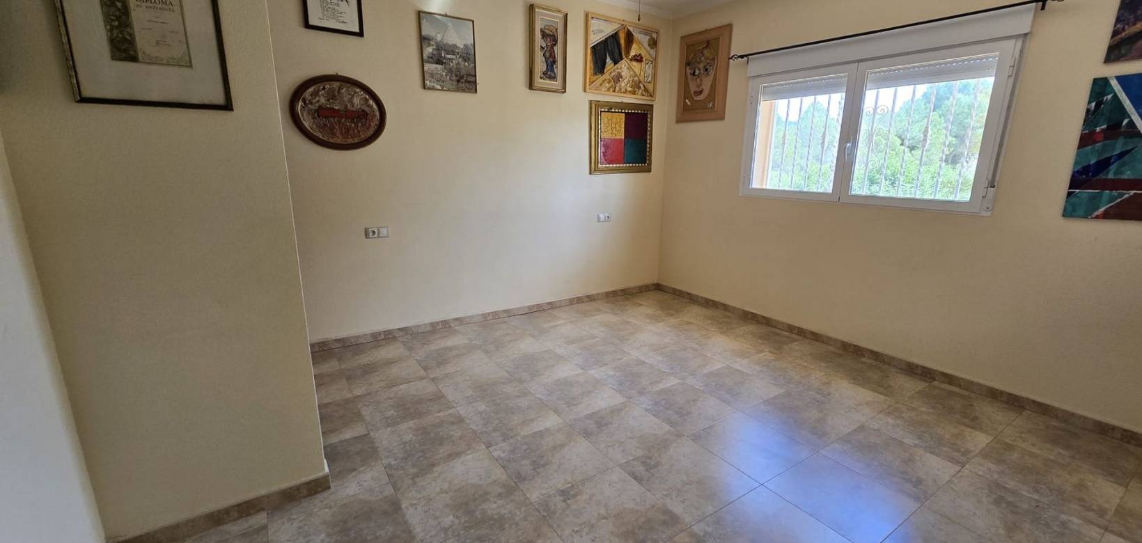 Wederverkoop - Detached villa - 