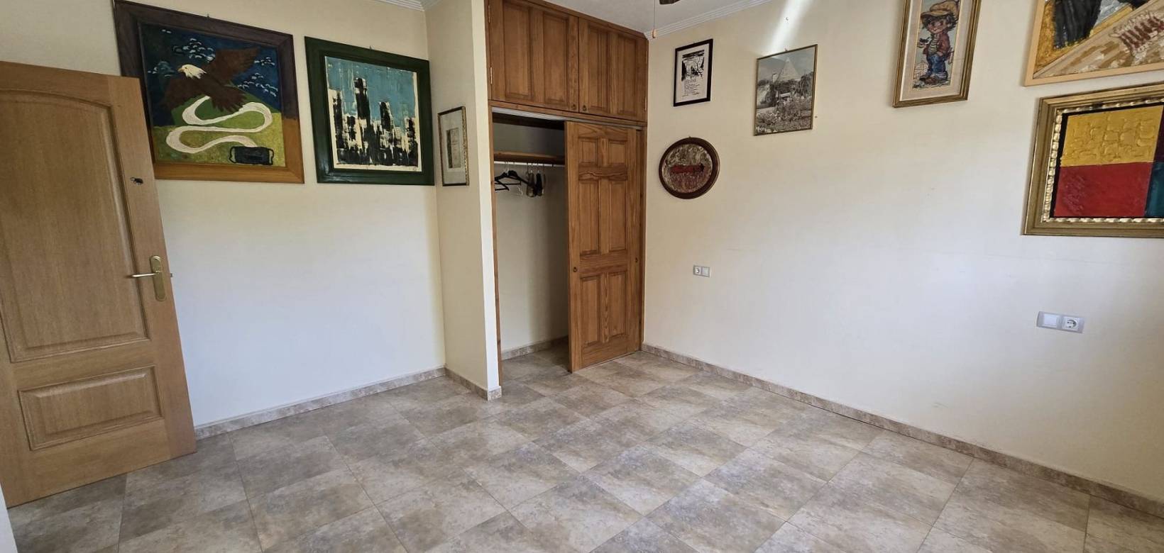 Wederverkoop - Detached villa - 