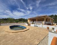 Wederverkoop - Detached villa - 