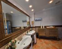 Wederverkoop - Detached villa - 