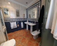 Wederverkoop - Detached villa - 