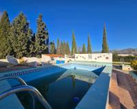 Wederverkoop - Detached villa - 