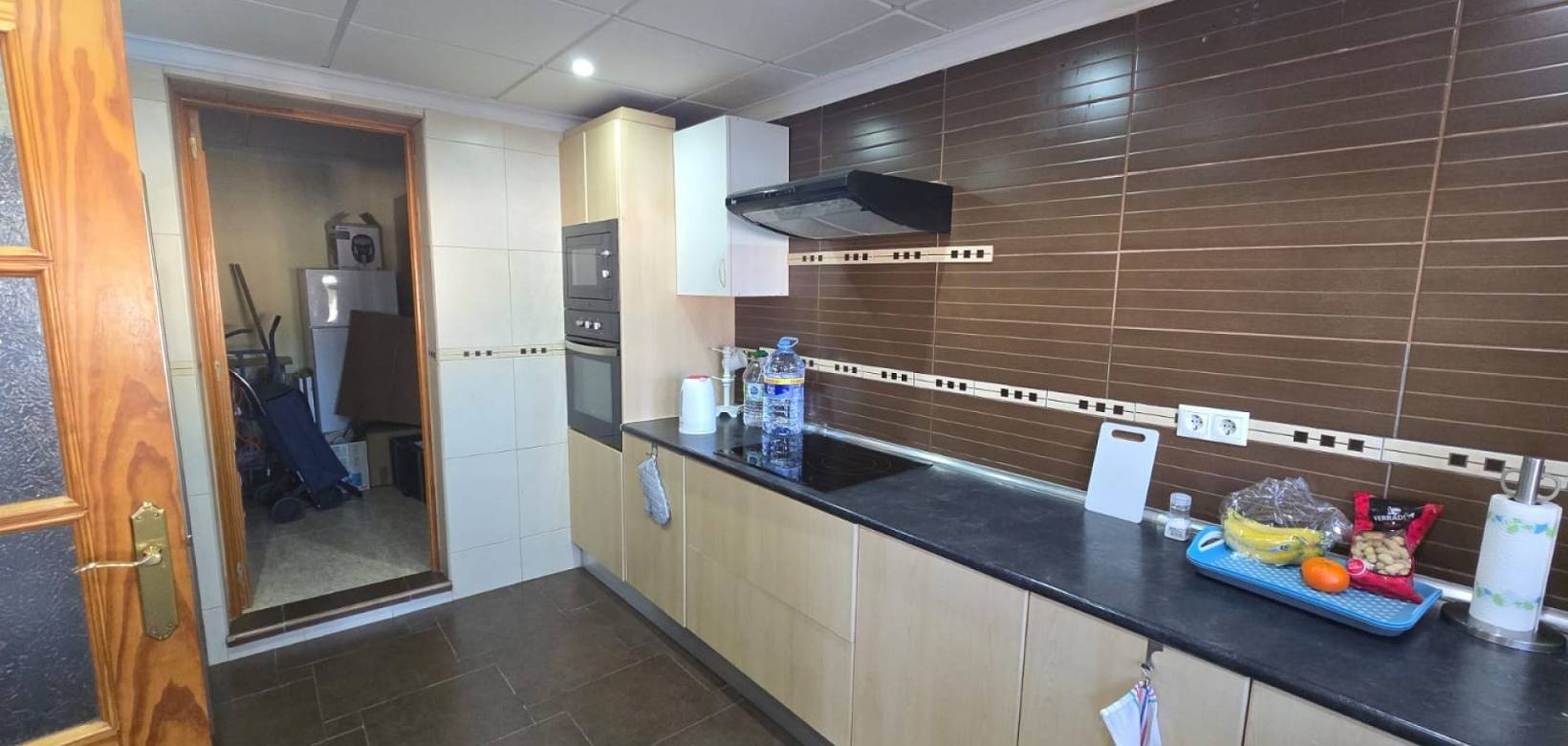 Wederverkoop - Detached villa - 