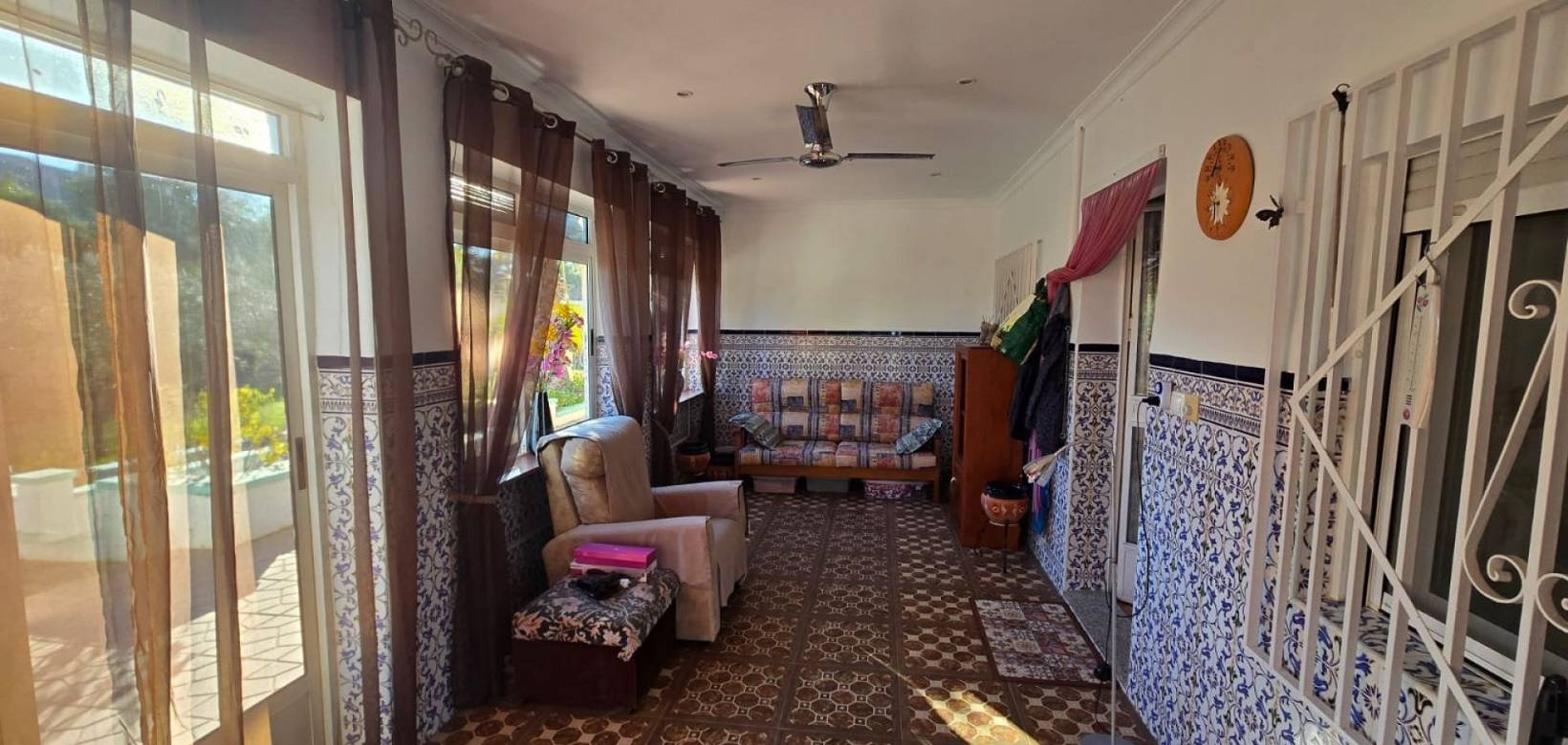 Wederverkoop - Detached villa - 