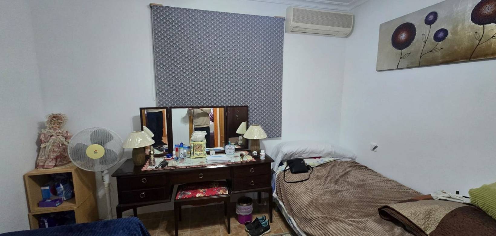 Wederverkoop - Detached villa - 