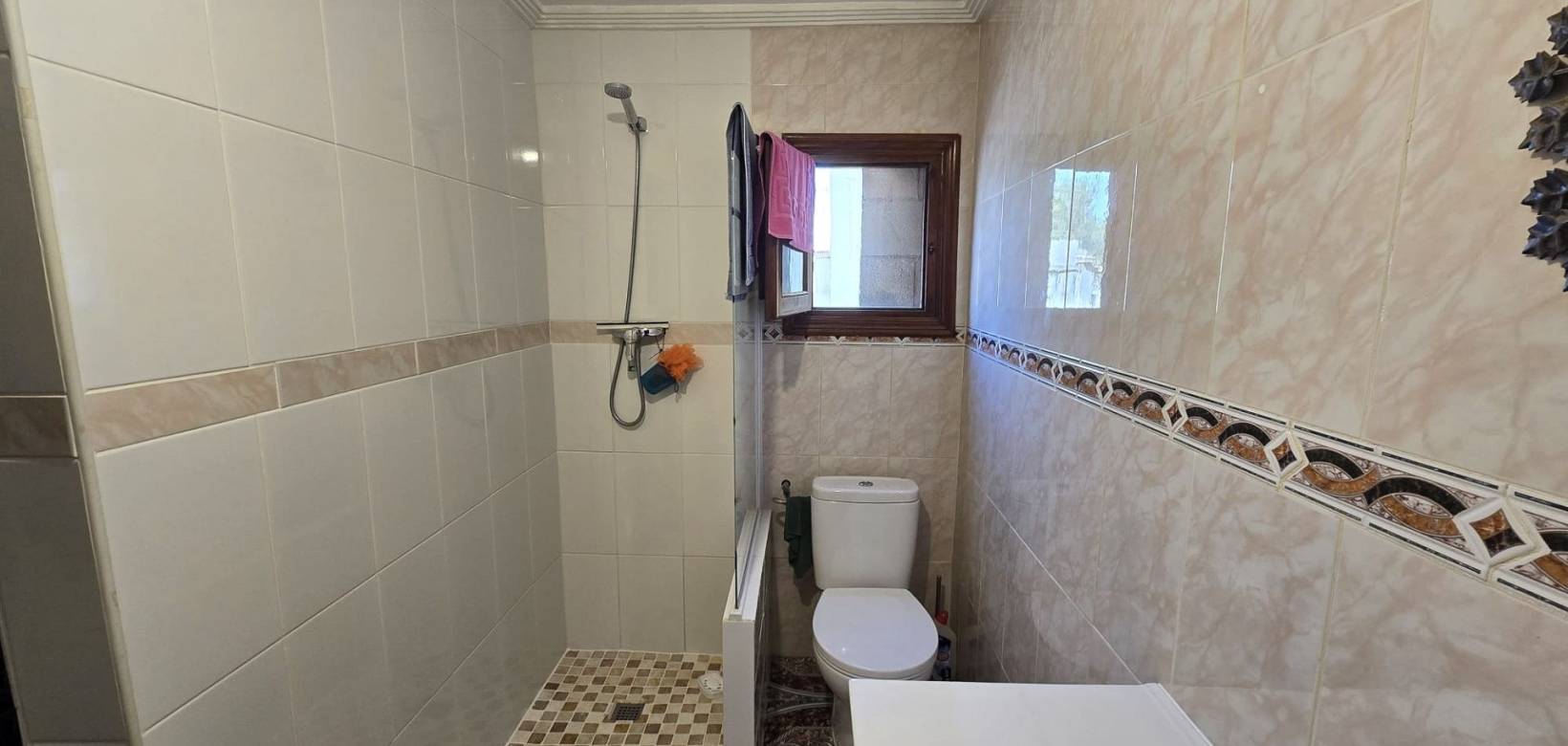 Wederverkoop - Detached villa - 